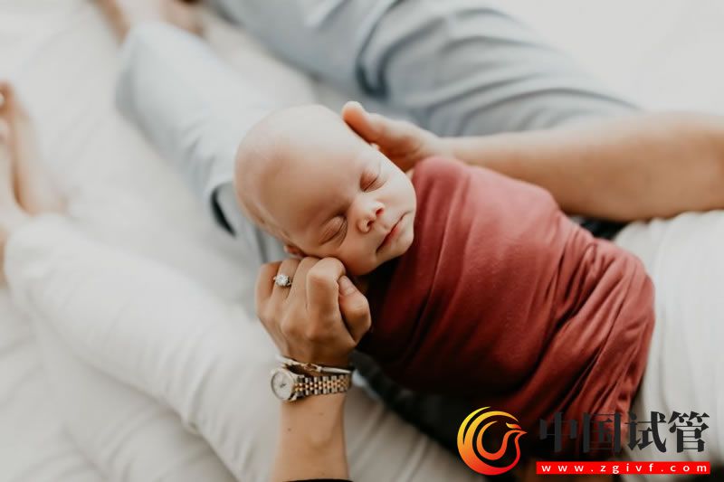 成都做試管嬰兒要哪些報(bào)告單 成都做試管嬰兒證件清單,沒(méi)結(jié)婚證會(huì)影響流程嗎?(圖2)